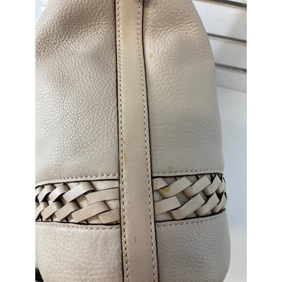 MICHAEL KORS IVORY AND LATTICE PEBBLED LEATHER CROSSBODY BAG - Picture 7 of 16